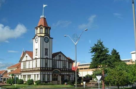 奥克兰理工大学